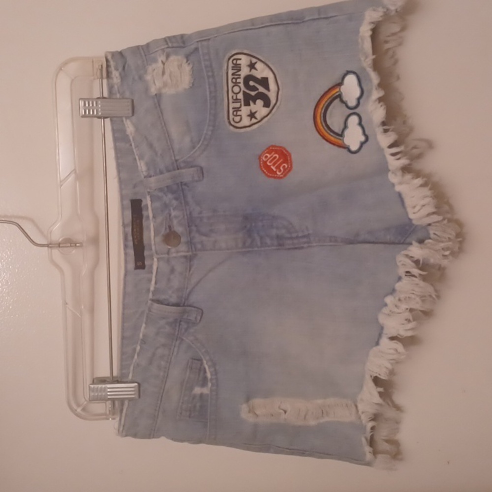 Penshoppe denimlab frayed and patched Jean shorts size small